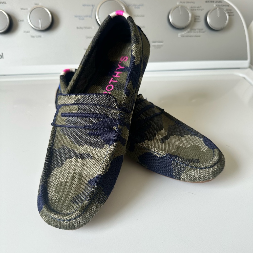 Rothy’s The Daily Driver, Women’s size 9.5, green and navy camo